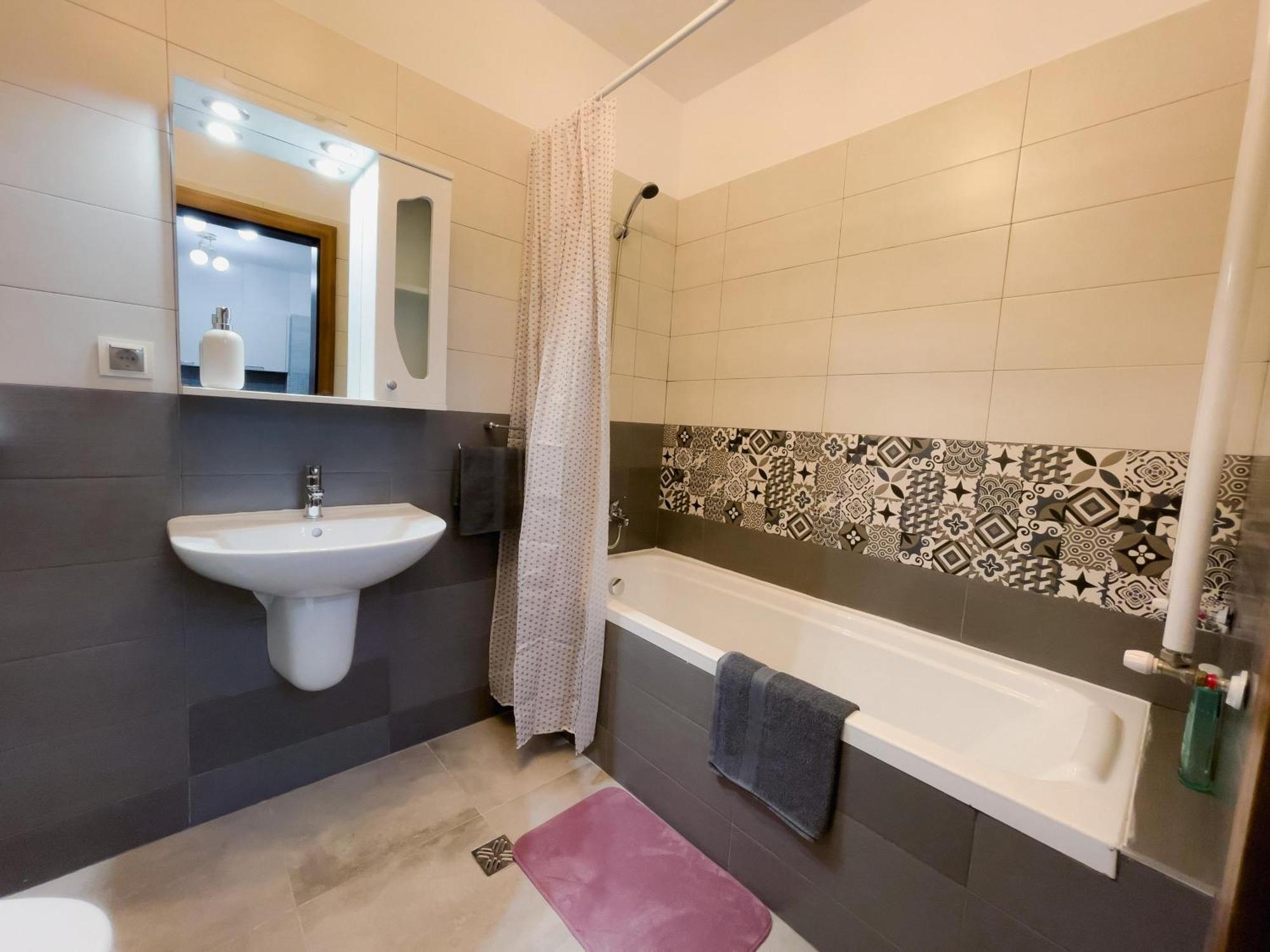 Apartment Ad *